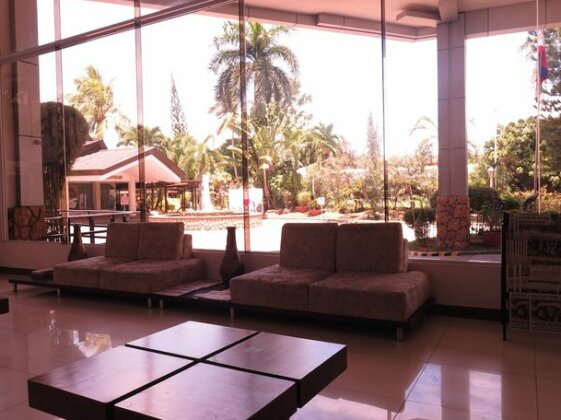 The Ritz Hotel At Garden Oases - Photo2