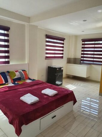 Tyrone's Crib - Photo2