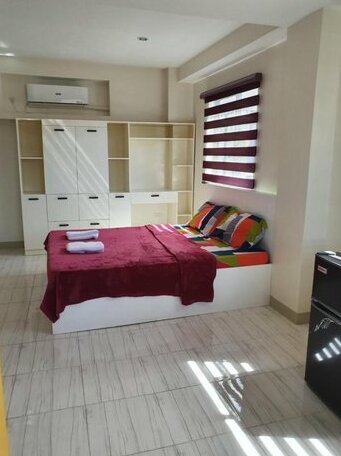 Tyrone's Crib - Photo3