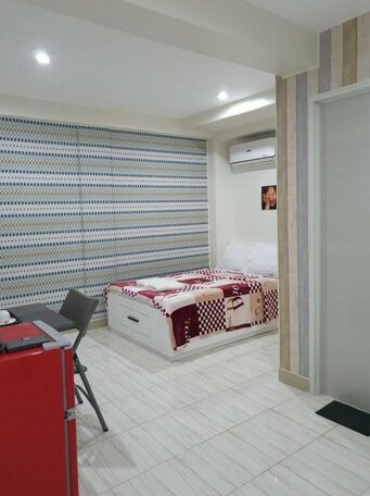 Tyrone's Crib - Photo4
