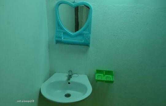 Floresita's Beach Resort - Photo5