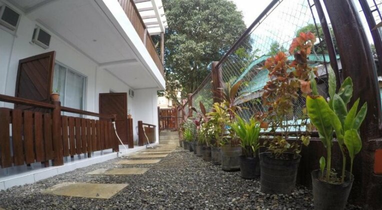 Neela Tourist Lodge - Photo4