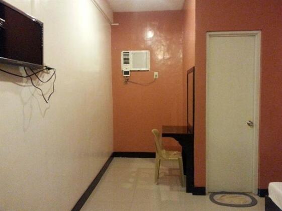 Dolyn Suites - Photo2