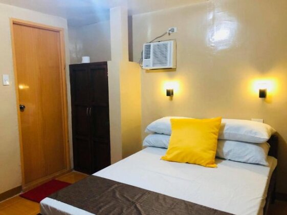 Seaview Beach Resort - Poolside Balcony Room - Photo5