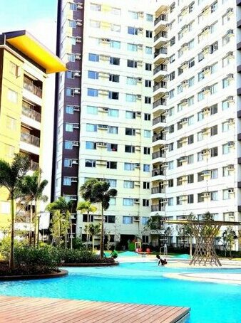 Hotel Quality Accommodation in Ayala+Kitchen+Pool
