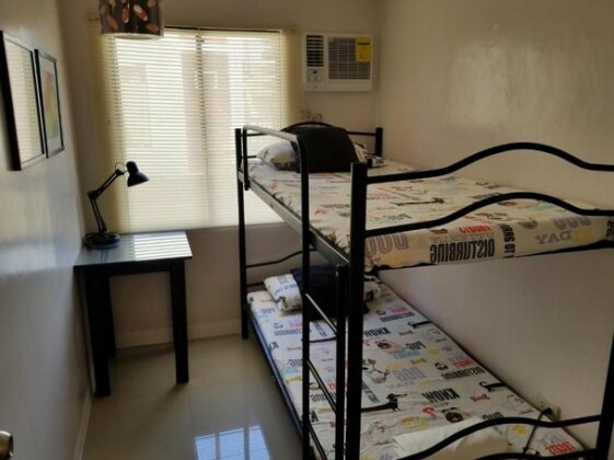 Luxurious Fully Furnished 2BR Unit - Photo3
