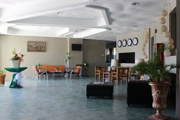 Green One Hotel - Photo4
