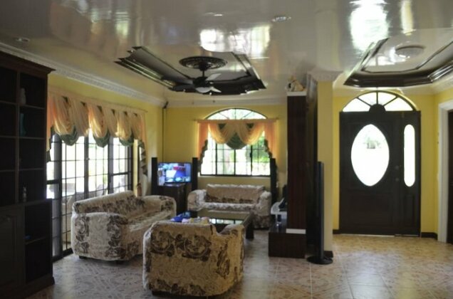 Kim Beatriz Compound - Photo5