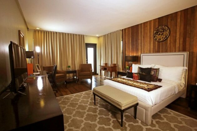 The Oriental Luxury Suites Tagaytay - Photo2