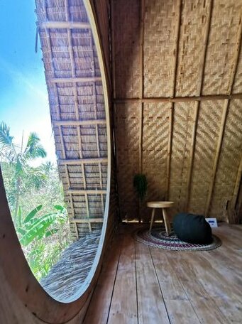 Jungle Hut - Private bamboo cabin & garden near Cambugahay Falls - Photo2