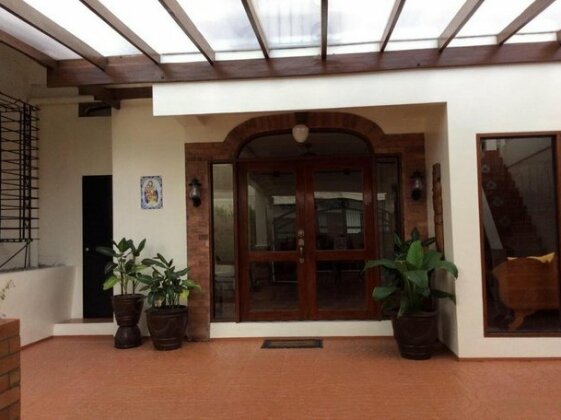 Casa Roces Bed and Breakfast - Photo2