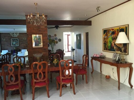 Casa Roces Bed and Breakfast - Photo4