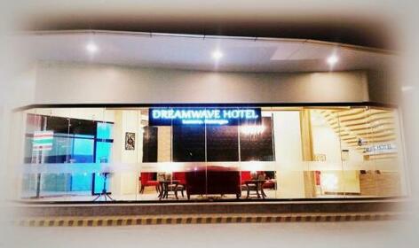 Dreamwave Hotel Lemery