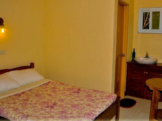 Algen's Dive Resort - Photo5