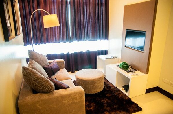 1-Bedroom Suite At Hv Dela Costa Makati - Photo3