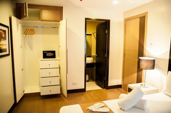 1-Bedroom Suite At Hv Dela Costa Makati - Photo5