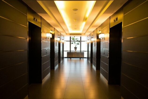 Accessible Location at the Gramercy Makati - Photo5