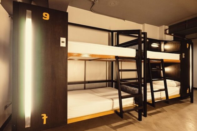 Bunk 5021 Hostel - Photo3
