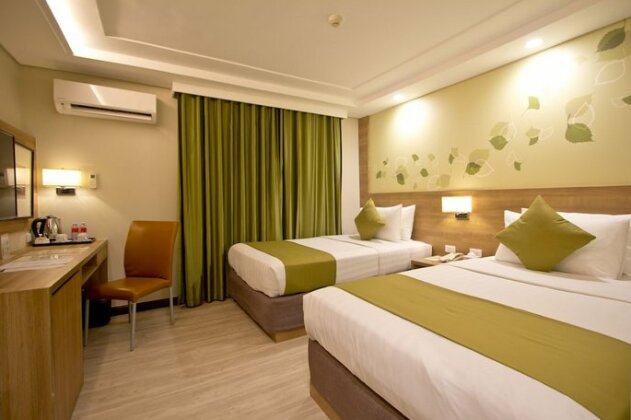 Crown Regency Hotel Makati - Photo4