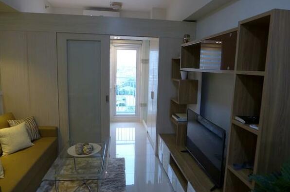 Elegant 1-BR with WiFi in Central Makati - Photo4