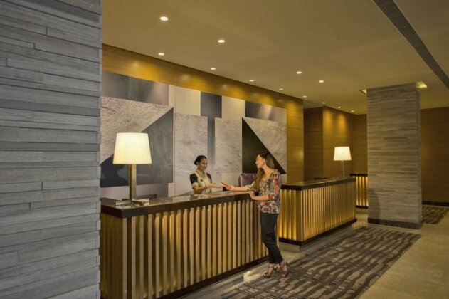 Holiday Inn & Suites Makati - Photo5