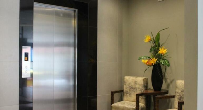 Jade Hotel and Suites - Photo3