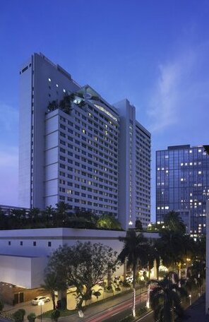 New World Makati Hotel Manila - Photo2