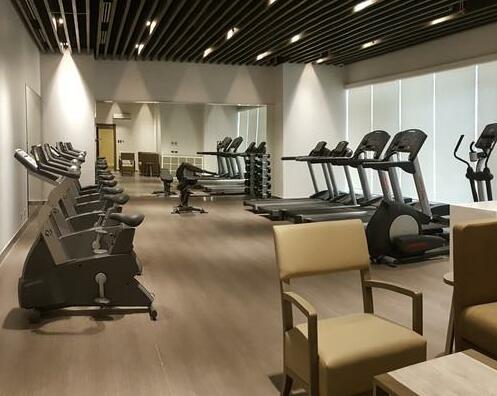 Room near Shopping Malls Cafes and Gym - Photo5