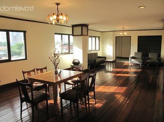 Spacious Makati Penthouse Apartment - Photo2