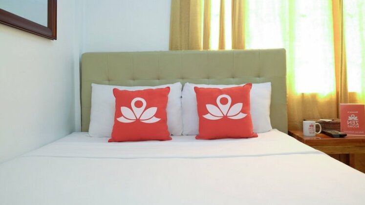 ZEN Rooms Makati Riverside - Photo2