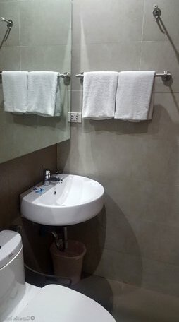 ZEN Rooms West Makati Hotel - Photo3