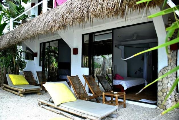 Artista Beach Villas - Photo3