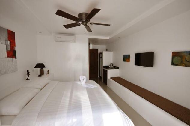 Calypso Beach and Dive Resort - Photo2