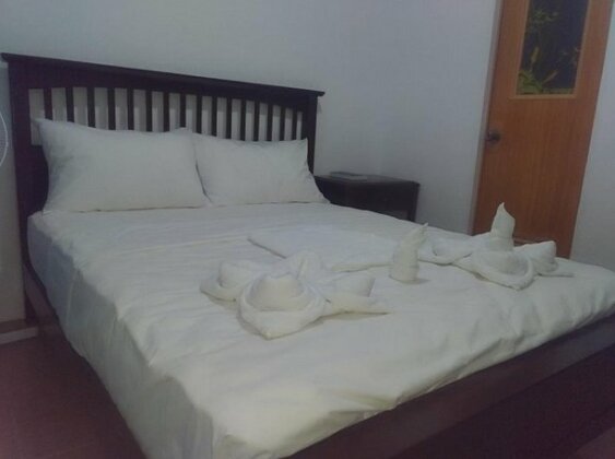 Crown Beach Hotel - Photo4