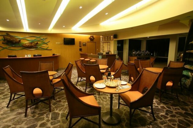 Crown Regency Beach Resort - Photo4