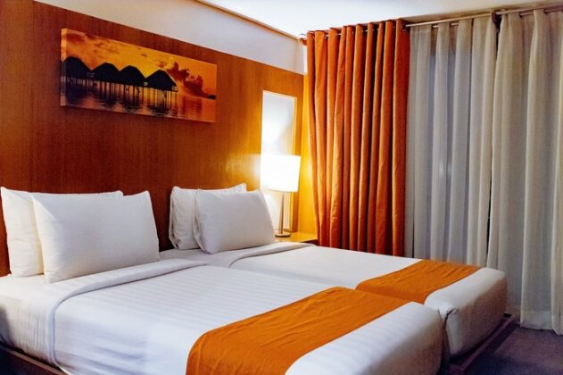 Crown Regency Beach Resort - Photo5