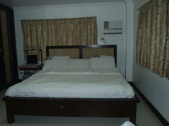 Culpepper's Lodge - Photo2