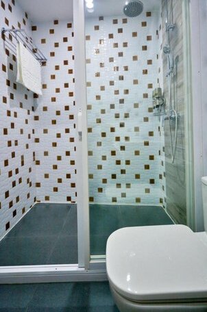Emerald Island Hotel - Photo4