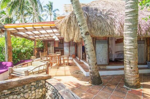 Exclusive Beach Front Villa - Photo2