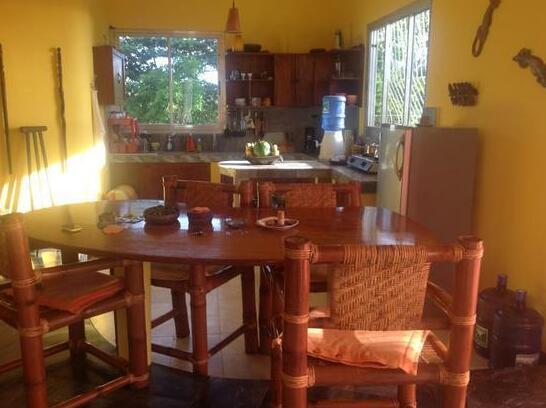 Heidis Garden Boracay Apartment - Photo2