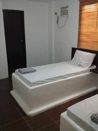 Lola's Lodge - Photo3