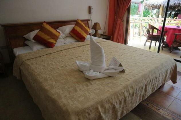 Nigi Nigi Too Beach Resort - Photo2