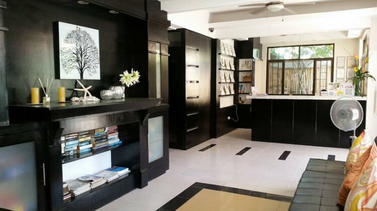 One Crescent Place Hotel - Photo3