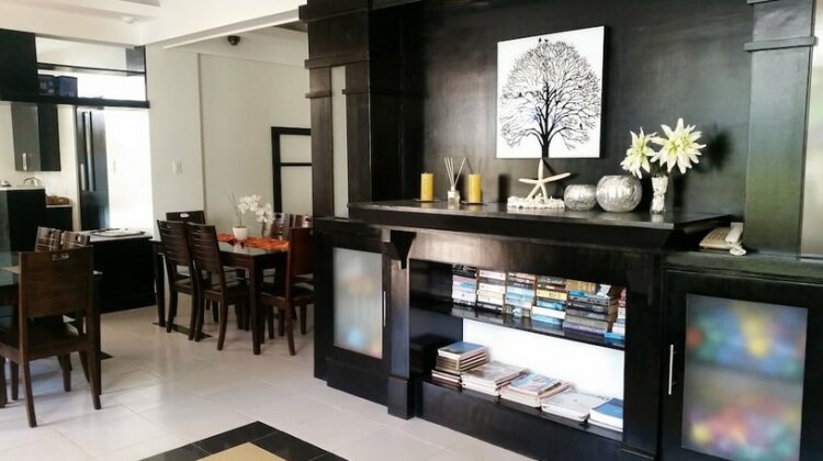 One Crescent Place Hotel - Photo4