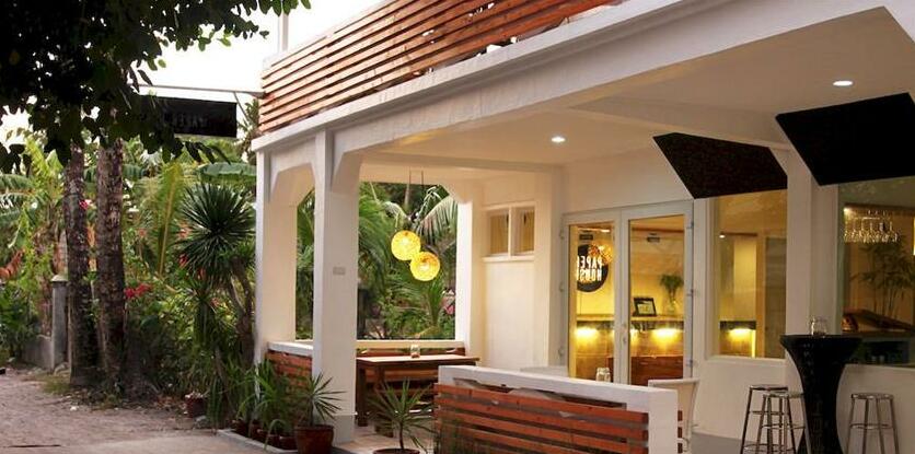 Paperhouse Boracay - Photo2