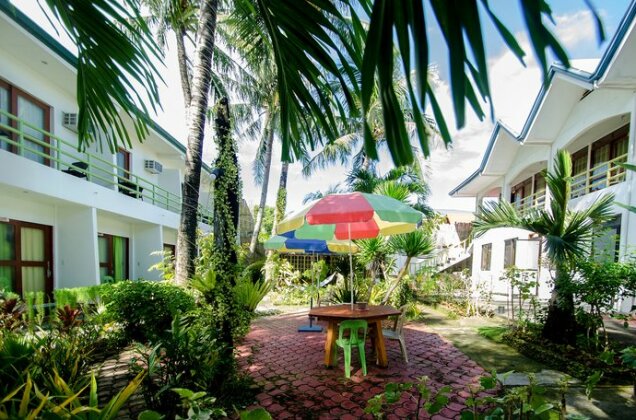 Secret Garden Resort - Photo2