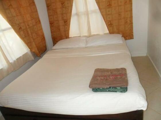 Summer Breeze Beach House Boracay - Photo2