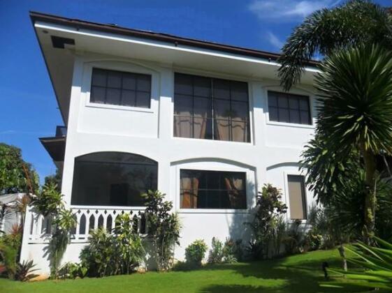 Summer Breeze Beach House Boracay - Photo4