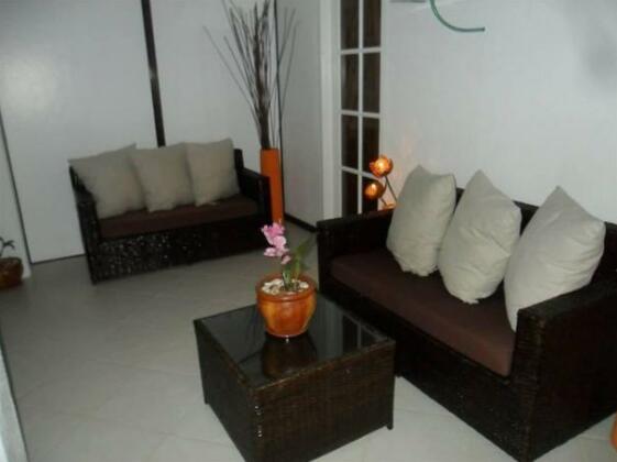 Summer Breeze Beach House Boracay - Photo5
