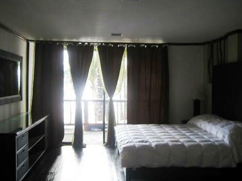 Swiper's Inn Boracay - Photo4